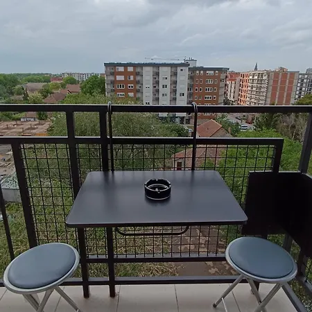Terminal Apartment *